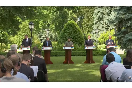 Пресс-конференція 5-х президентів у Києві