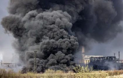 قصف روسي يوقف عمليات تكرير النفط في أوكرانيا