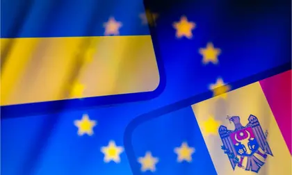 Eurotopics – What comes next for EU candidates Ukraine and Moldova?