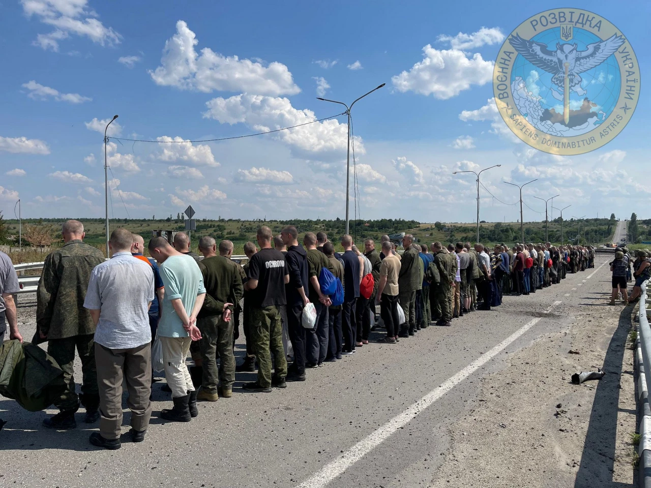 Images Show Captured Ukrainian Troops Returning Home – Many Injured