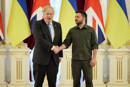 Zelensky Expresses “Sadness” at UK PM Johnson’s Departure