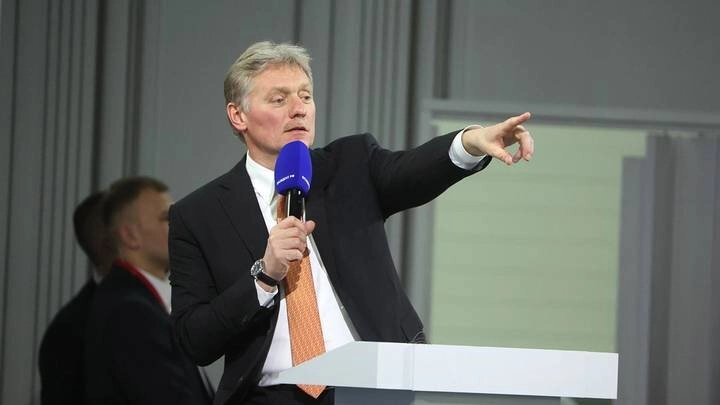 Russian Authorities Call Boris Johnson a “Stupid Clown”