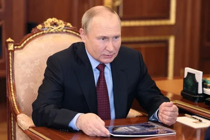 Путін: якщо Захід хоче перемогти Росію на полі бою, нехай спробує