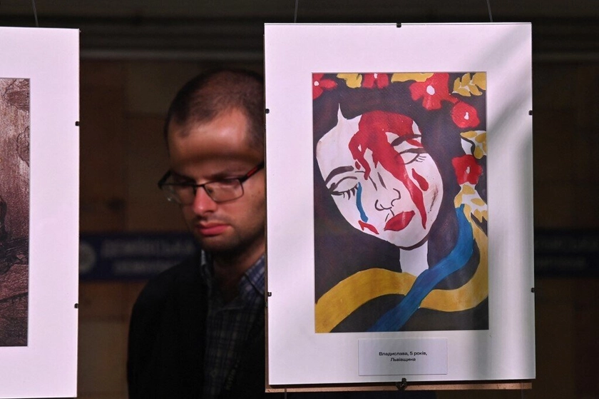 ‘No to war’: Ukraine children recount invasion through art