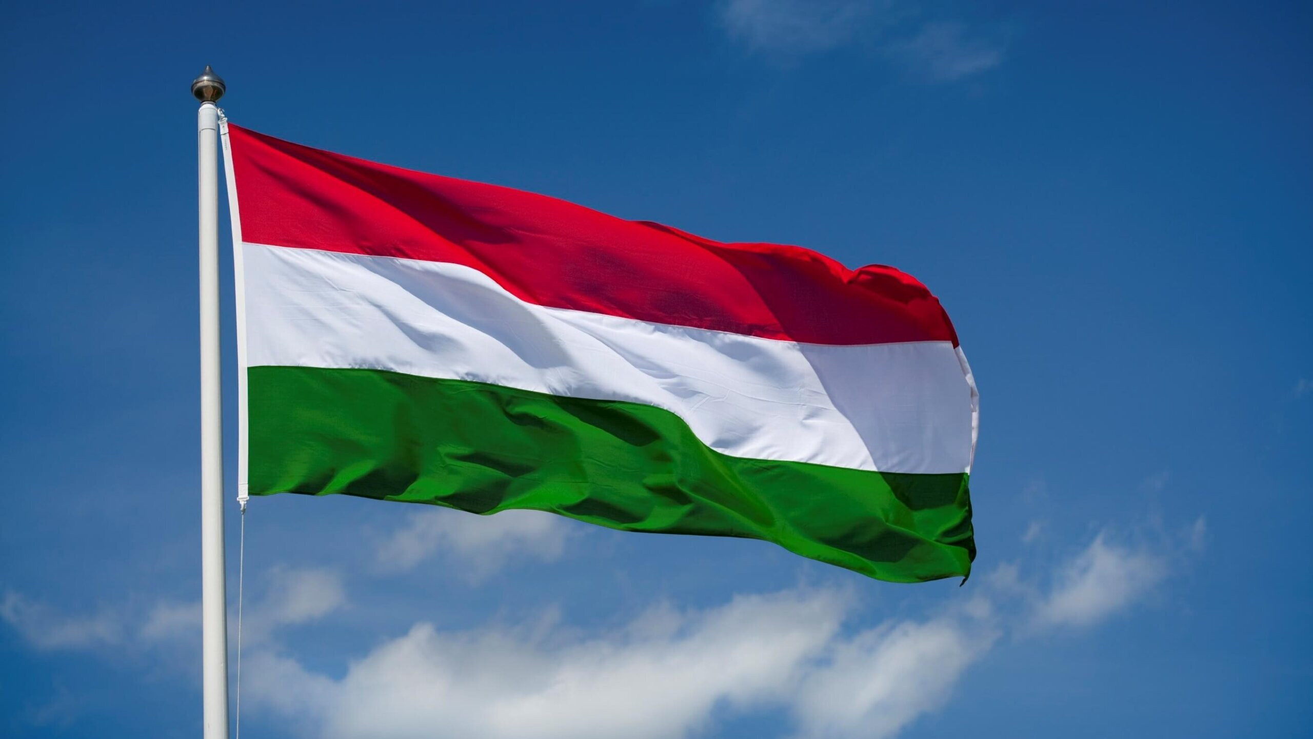 Угорщина більше не заперечує проти транзиту зброї в Україну через свою ...