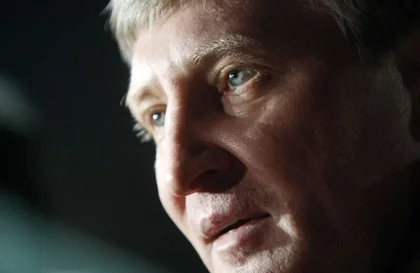 Akhmetov’s Media Empire Whimpers to a Close