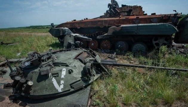 Ukrainian forces eliminate 35 invaders, strike five strongholds, two ammunition depots in south