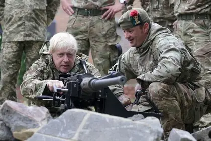 Прем’єр-міністр Великої Британії приєднався до тренувань українських солдатів у Шотландії