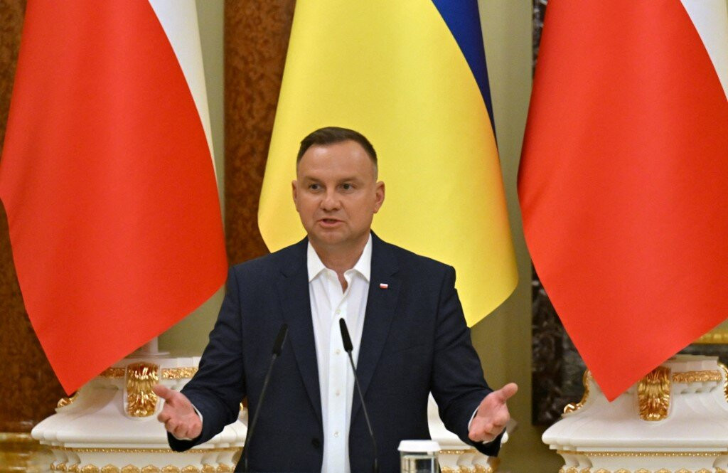 Polish President Duda Appeals for Calm in Tensions With Ukraine - Bloomberg