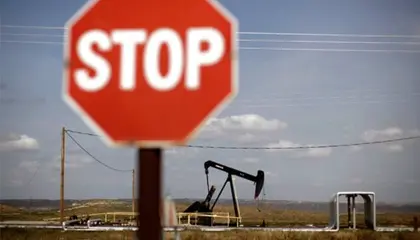 ЄС зупинить більшу частину закупівель нафти в Росії