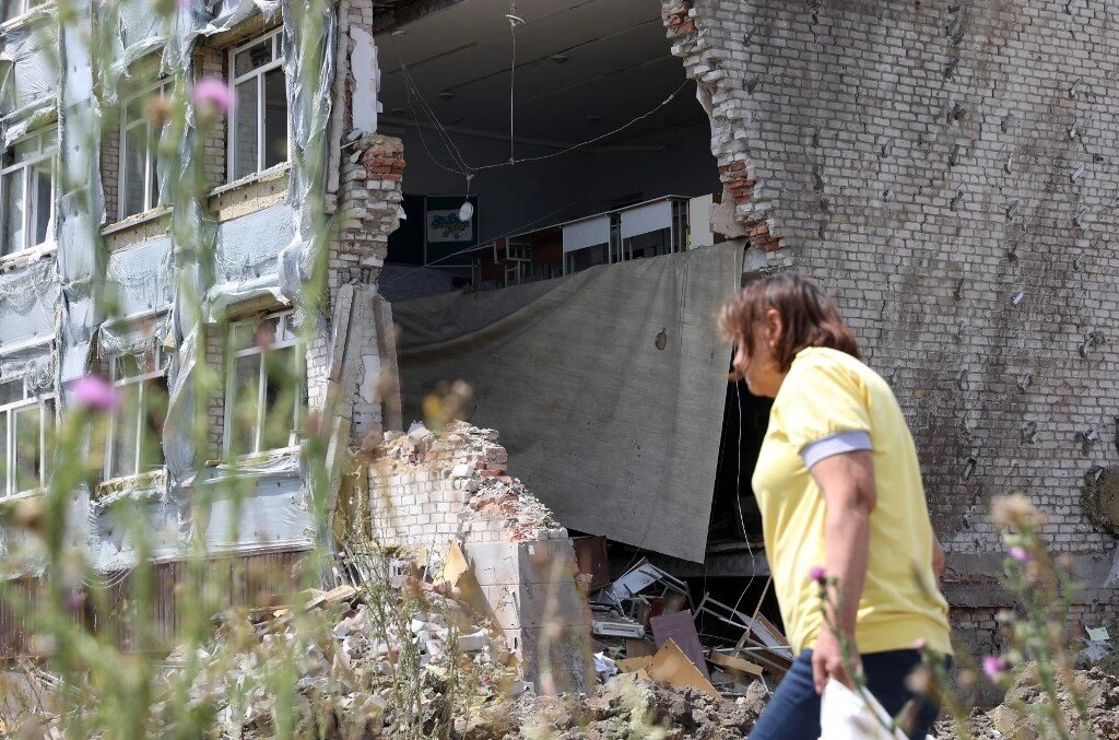 Ukraine Seeks to Evacuate Two-Thirds of Donetsk Population Before Winter