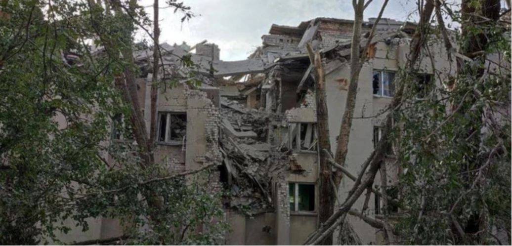 Ukrainian Forces Strike Enemy Base in Luhansk – 200 Russian Paratroopers Killed