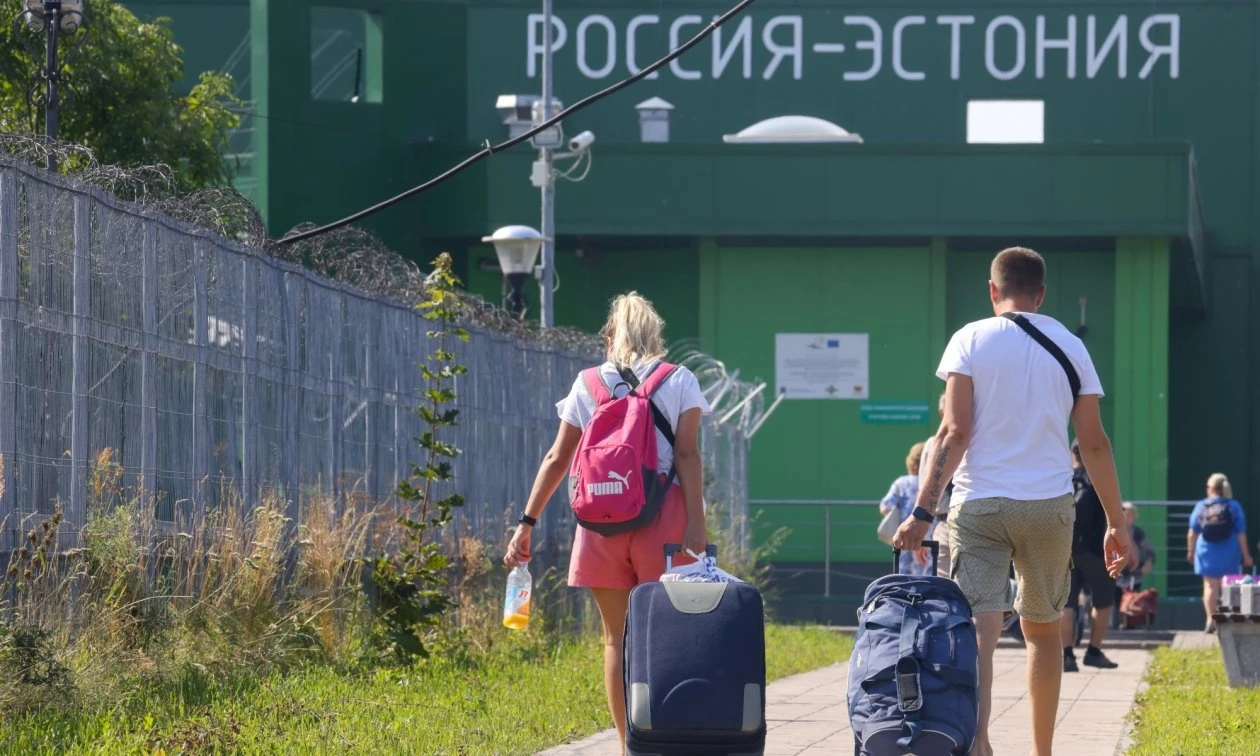 Eurotopics – Visa Ban for Russian Tourists?