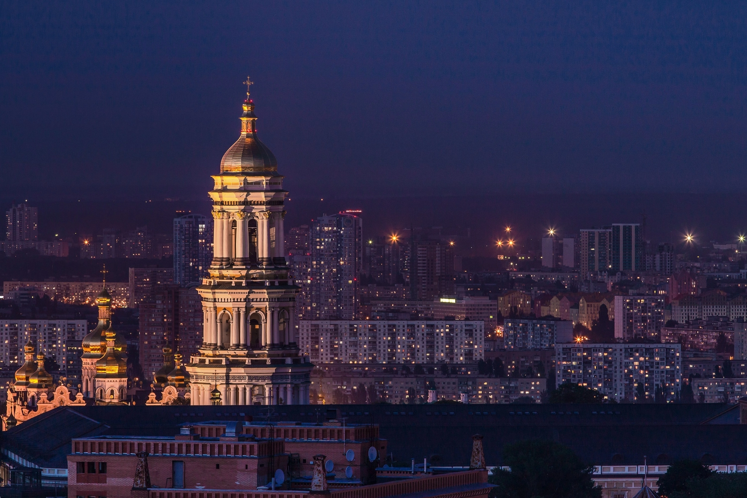 Kyiv Authorities Deny Rumors of Forced Evacuation from Capital