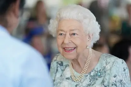 Queen Elizabeth II Dies at 96: Palace