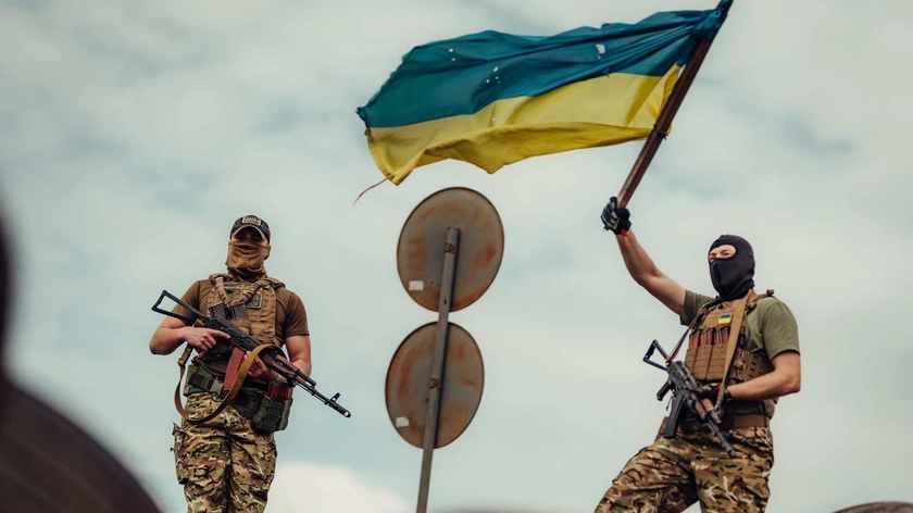 Are Russian Forces on Brink of Collapse?