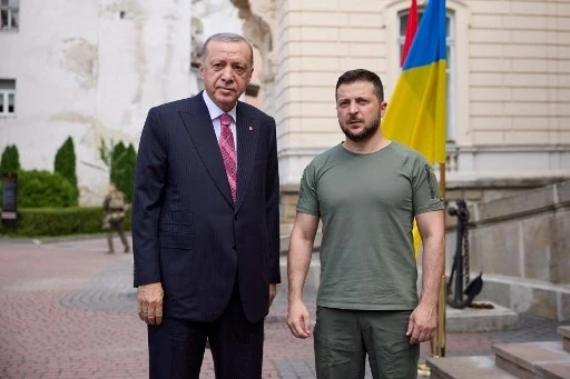Zelensky Thanks Turkish President for Role in Prisoner Exchange