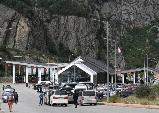 FSB at Georgia Border to Stop Russians Trying to Flee Mobilization