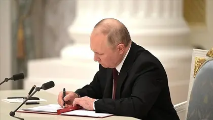 Putin Signs New Laws to Punish Russian Draft-Dodgers
