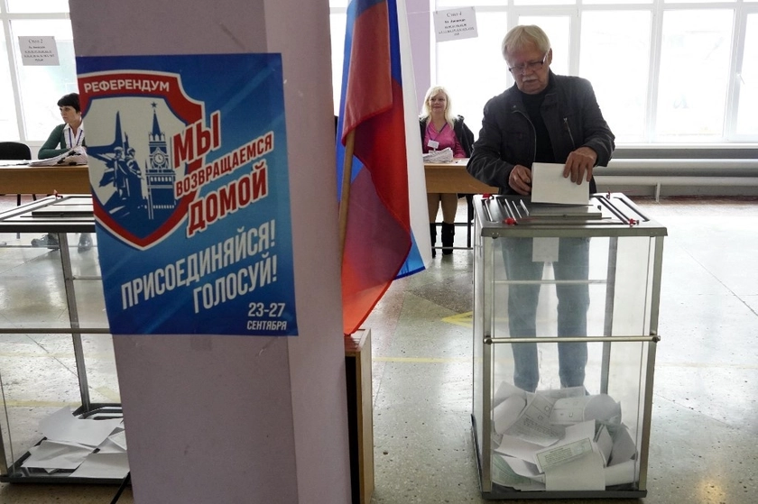 Russian officials say Ukraine regions voting for annexation: agencies