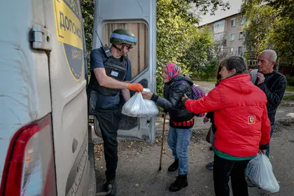 Who Needs Formal Supply Chains? Ukrainian Volunteers Getting The Goods To The Front Line