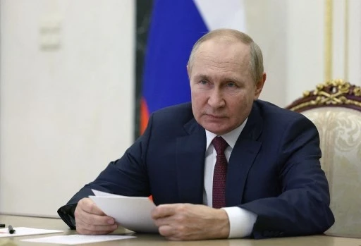 Putin Recognises Independence of Two Ukraine Regions