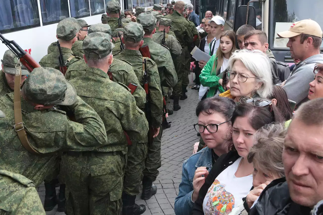 Over 2 000 Russian Conscripts Seek Surrender Intelligence