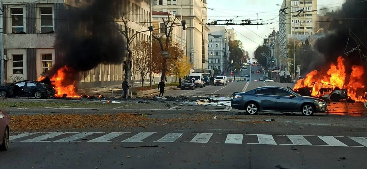 8 Reported Killed in Kyiv as Russians Launch Massive Missile Attack on Ukraine – Updated