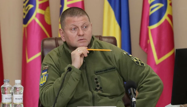 Commander-in-Chief Zaluzhny shows map of Russian attacks on Ukraine