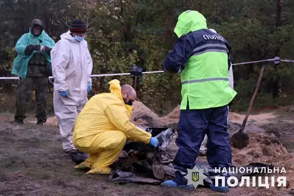 На звільнених територіях Донеччини знайдено 35 місць поховань
