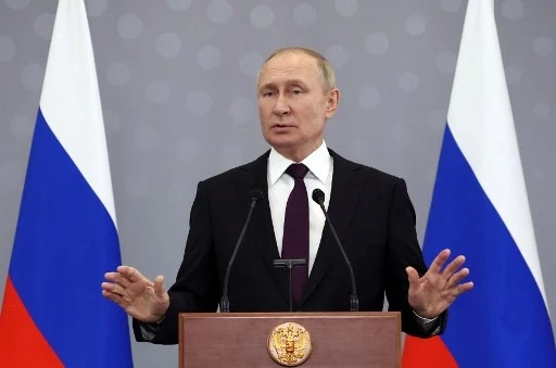 Defiant Putin Says Russia “Doing Everything Right” in Ukraine