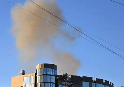 مقتل شخصين في هجوم صاروخي روسي على منشأة إمداد الطاقة في كييف