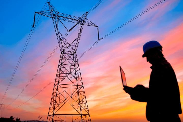 Power Cuts Introduced in Kyiv After Strikes on Energy Grid