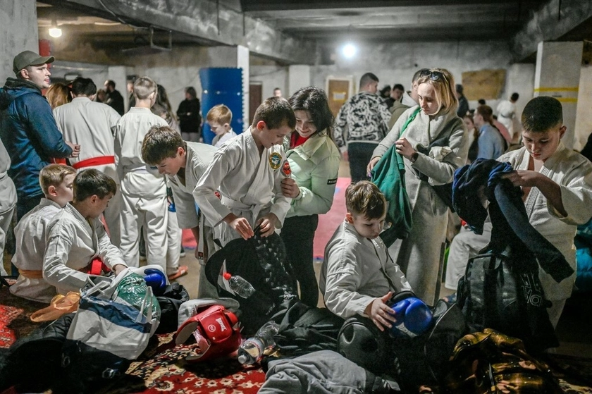 Underground Life Endures Near Ukraine Front