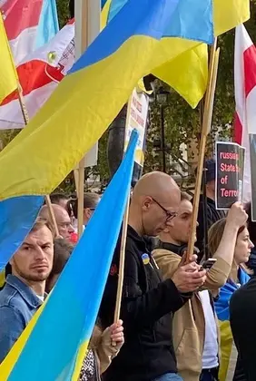 На мітингу у Лондоні люди вимагали більше зброї для України
