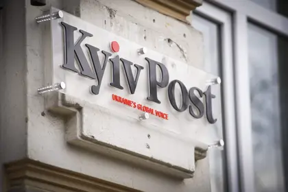 Прокинутись з вибухами та поїхати на роботу: редакція Kyiv Post під російським обстрілом