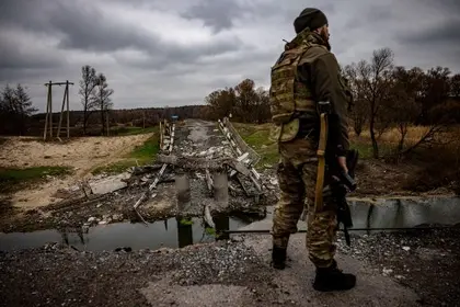 Ukrainian Soldiers Keep Watch at Recaptured Border