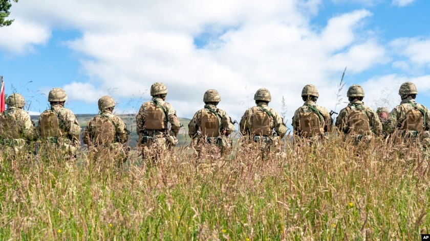 Over 10 Countries Supported Training of Ukrainian Servicemen in UK