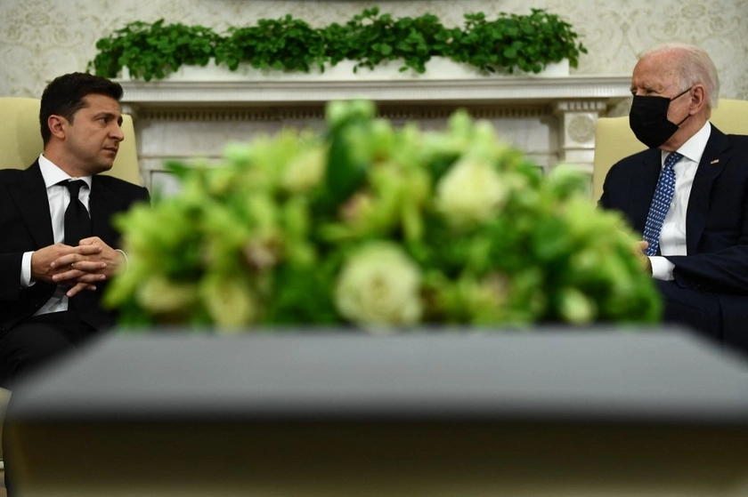 West Wary of Escalation, Ukraine Lays Out Demands for Peace Talks