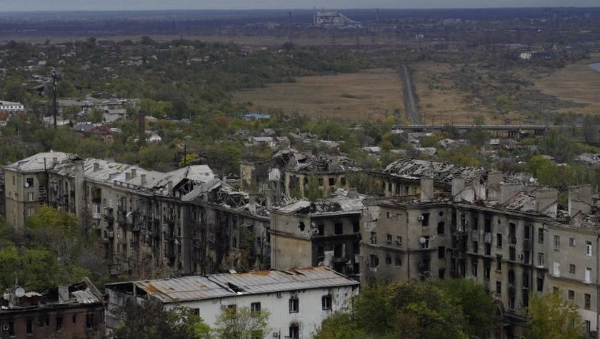 Russian Occupants Fortify Mariupol
