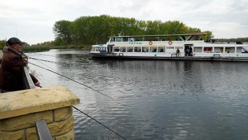 Wrong Bank: Villagers Split by River from Ukraine’s Advance