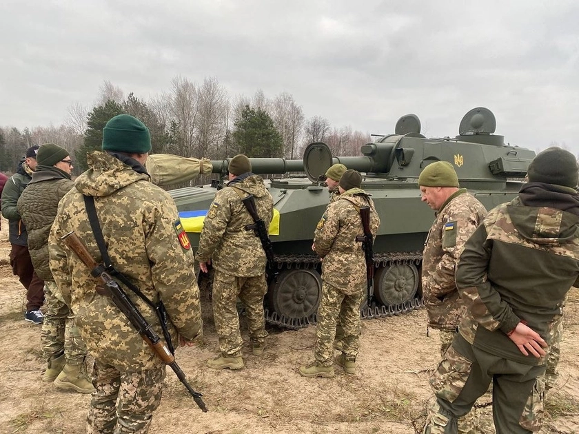 Волонтери “Гончаренко центр” за 2 тижні зібрали 10 млн грн на гаубицю «Гвоздика» для ЗСУ
