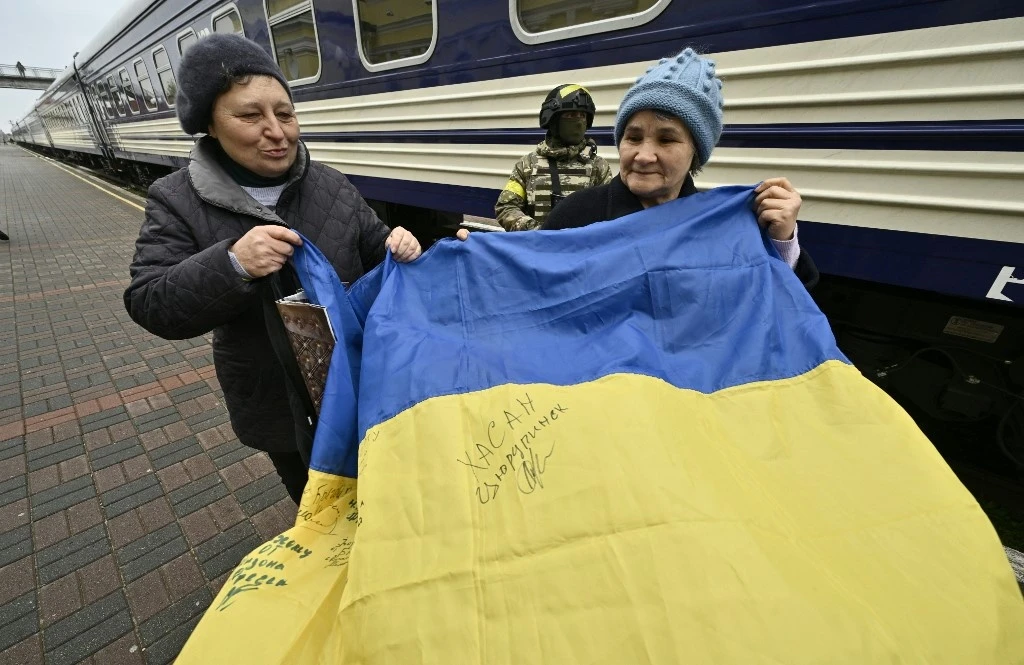 Ukraine Families Reunite as Kherson Train Station Reopens