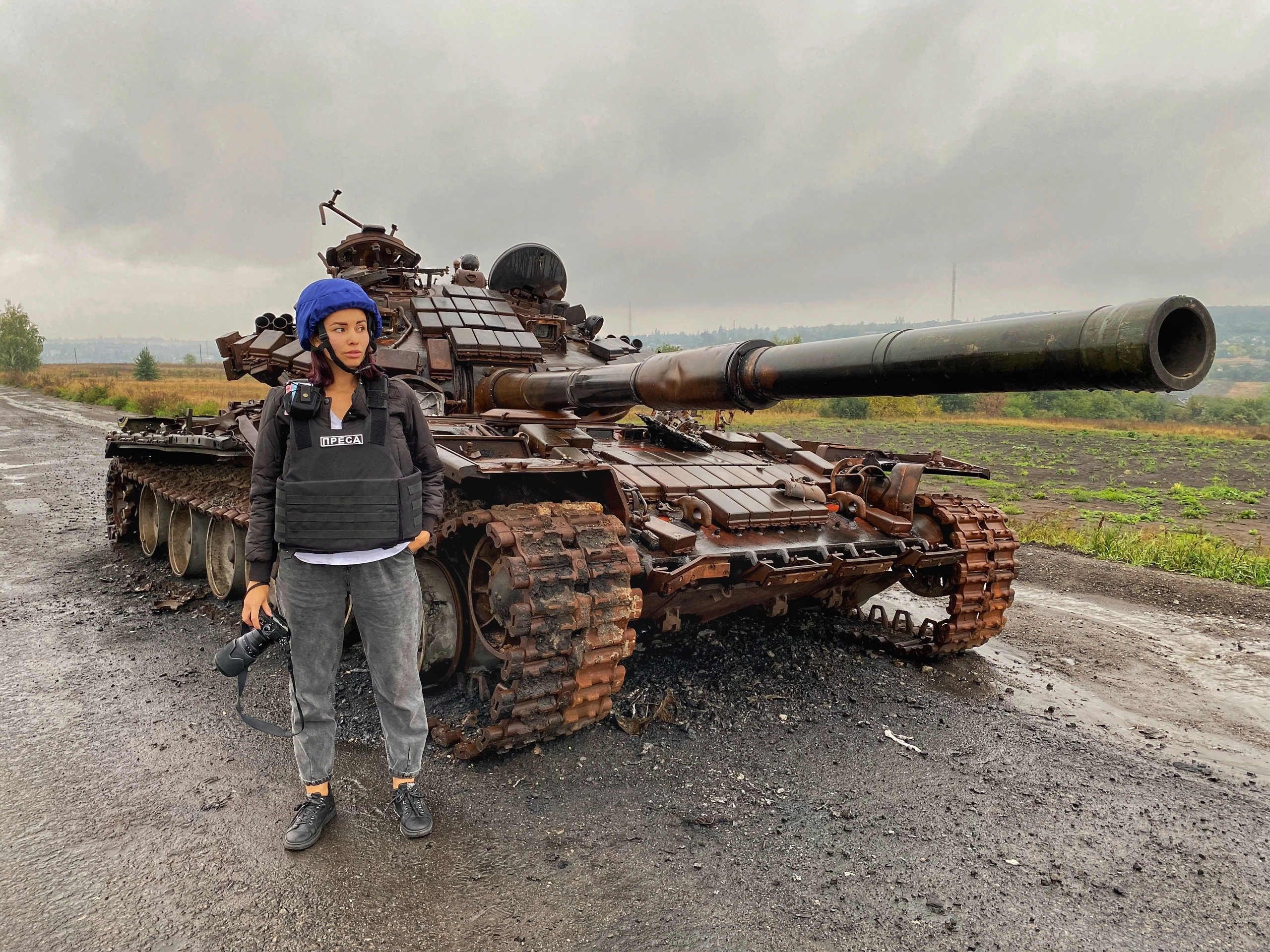 «Мені легше, коли знаходжусь на фронті». Інтерв’ю з фотокореспондентом Вікторією Лінник