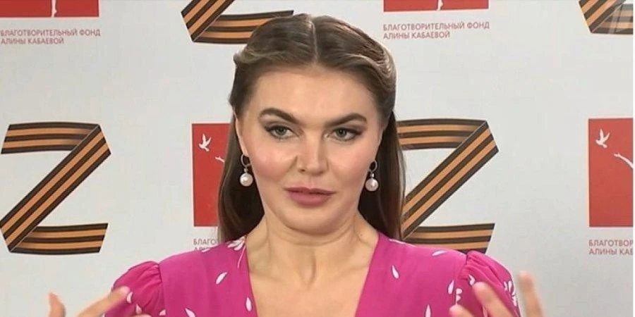 Putin’s Mistress Snapped Wearing ‘Z’ Brooch in Rare Appearance