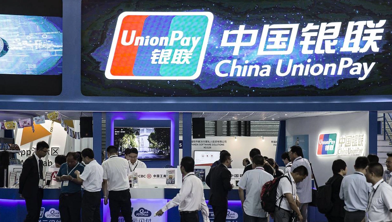 Платіжна система UnionPay обмежила зняття готівки з карток російських банків