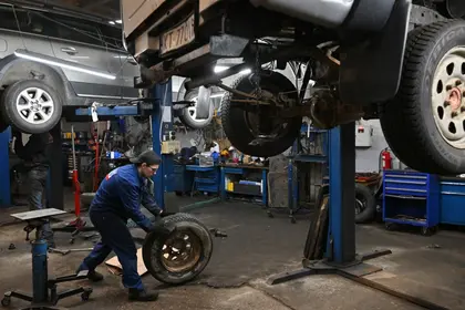 Ukraine Garage turns Beat-Up Cars Into Battlefield Assets