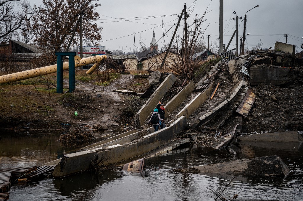 Strikes In East Ukraine Despite Putin's Ceasefire Order