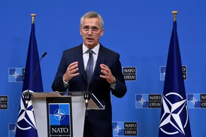 NATO, EU Chiefs Vow to Step up Support for Ukraine to Defend Itself