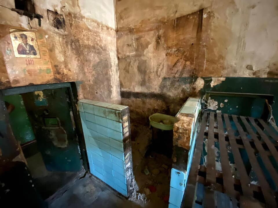 An old bathroom in a cell at the Lukyanivske pre-trial detention center in Kyiv before it was renovated in December 2020.